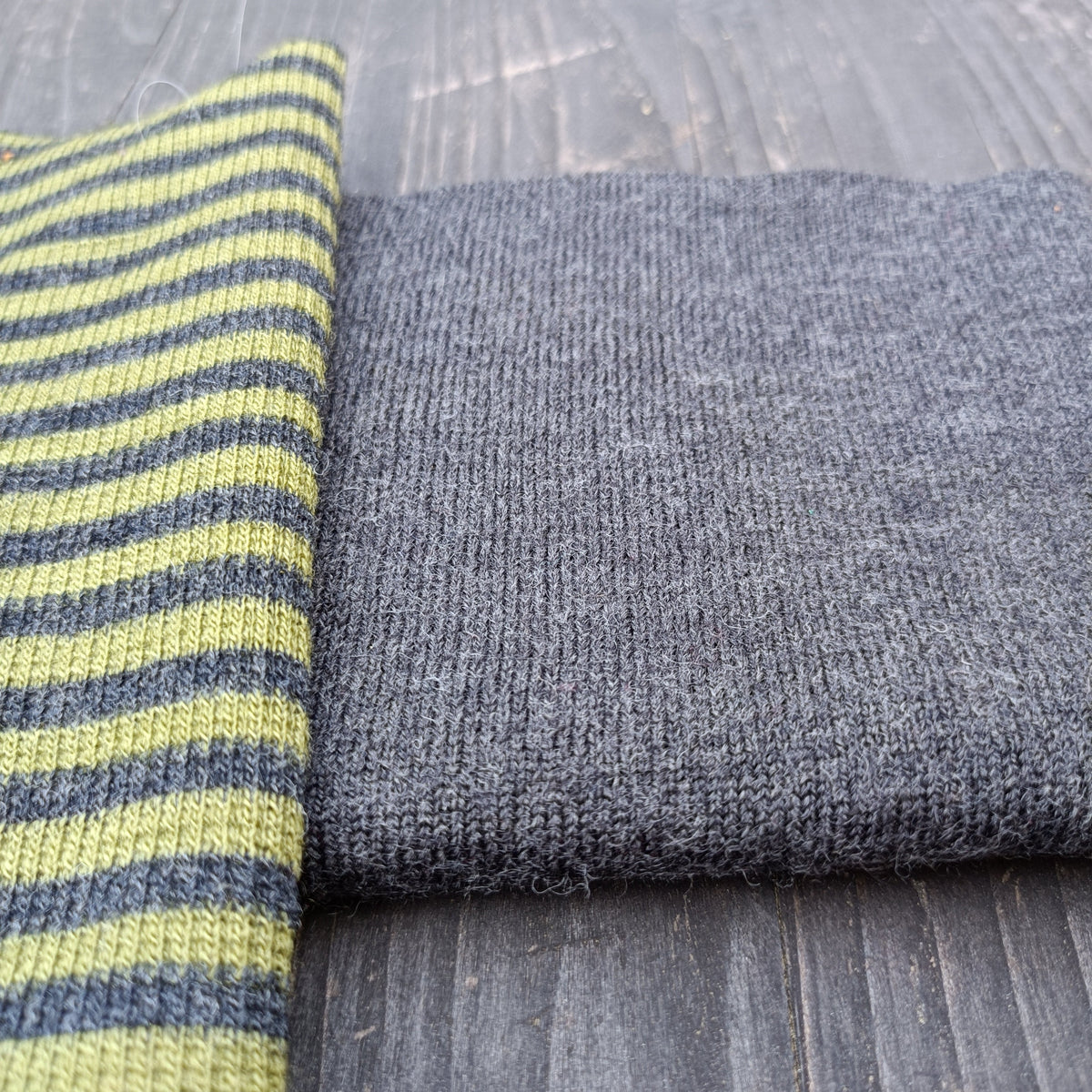 Sets Unikate Wolle verschiedene Farben Größe 2