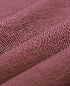 Long-sleeved shirt made of pure wool 