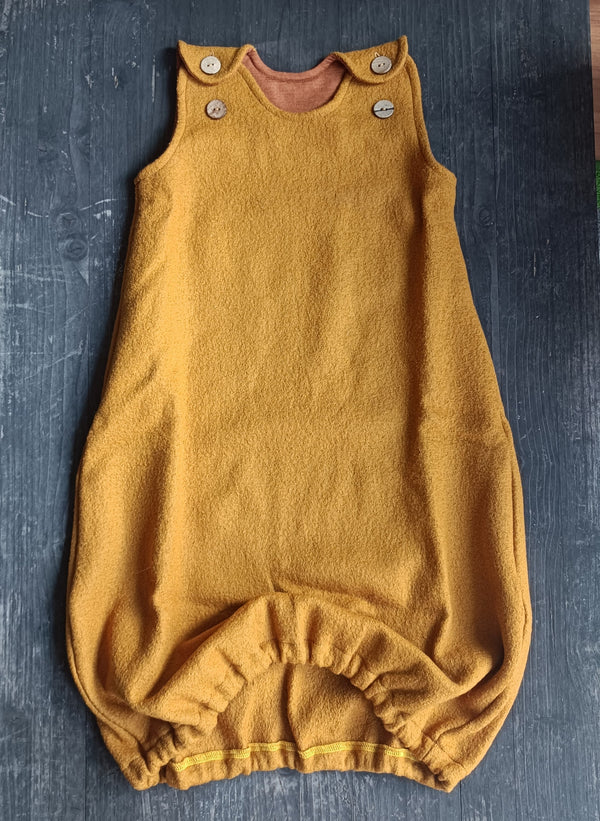 Sleeping bag wool knit without arms 