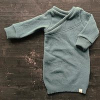 Diaper free sweater 