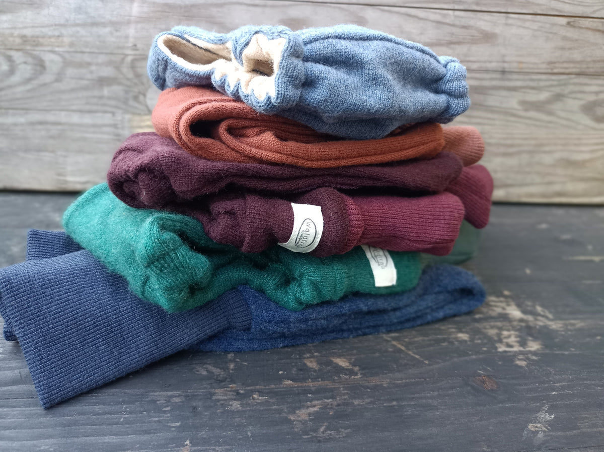 Sæt af unikke uld i forskellige farver størrelse 2